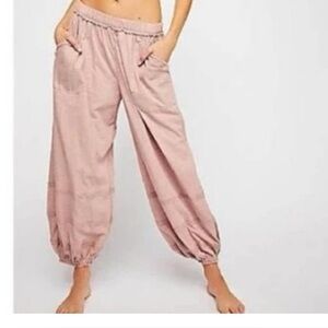 Free People Linen blend Pink pull on pants size L